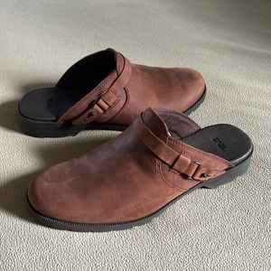 Teva Delavina Mule Genuine Leather Waterproof 8.5 wide